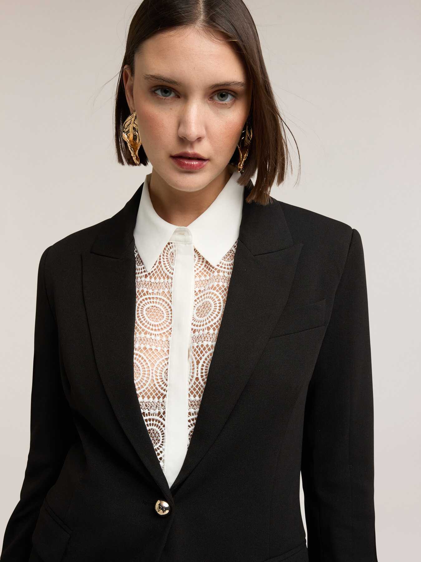 Einreihiger Blazer mit gestreiftem Innenfutter image number 2