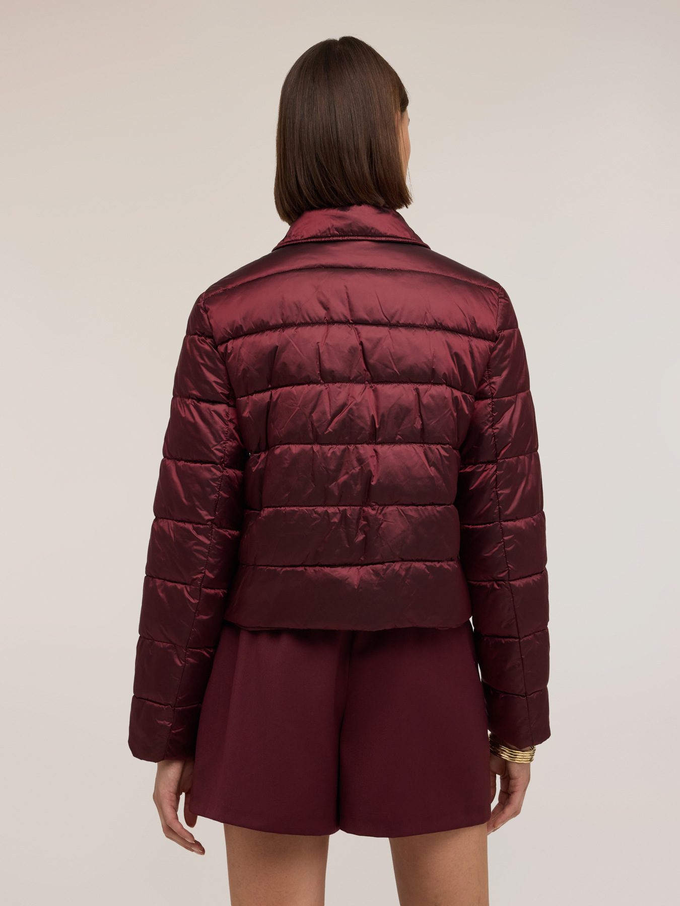 Lightweight crop double-breasted puffer jacket image number 1