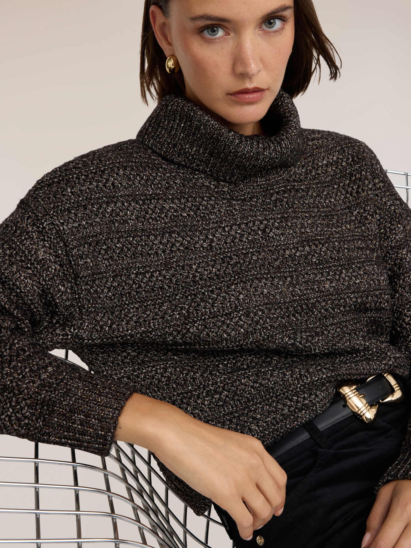 Heavyweight knit turtleneck with lurex thread image number 3