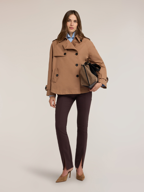Slim-Hose aus Cady mit Schlitz