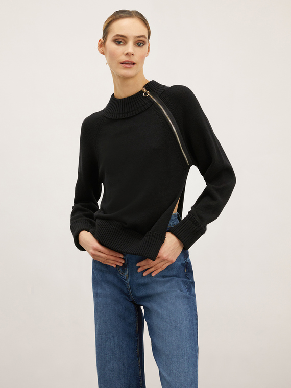 Turtleneck sweater with side zip