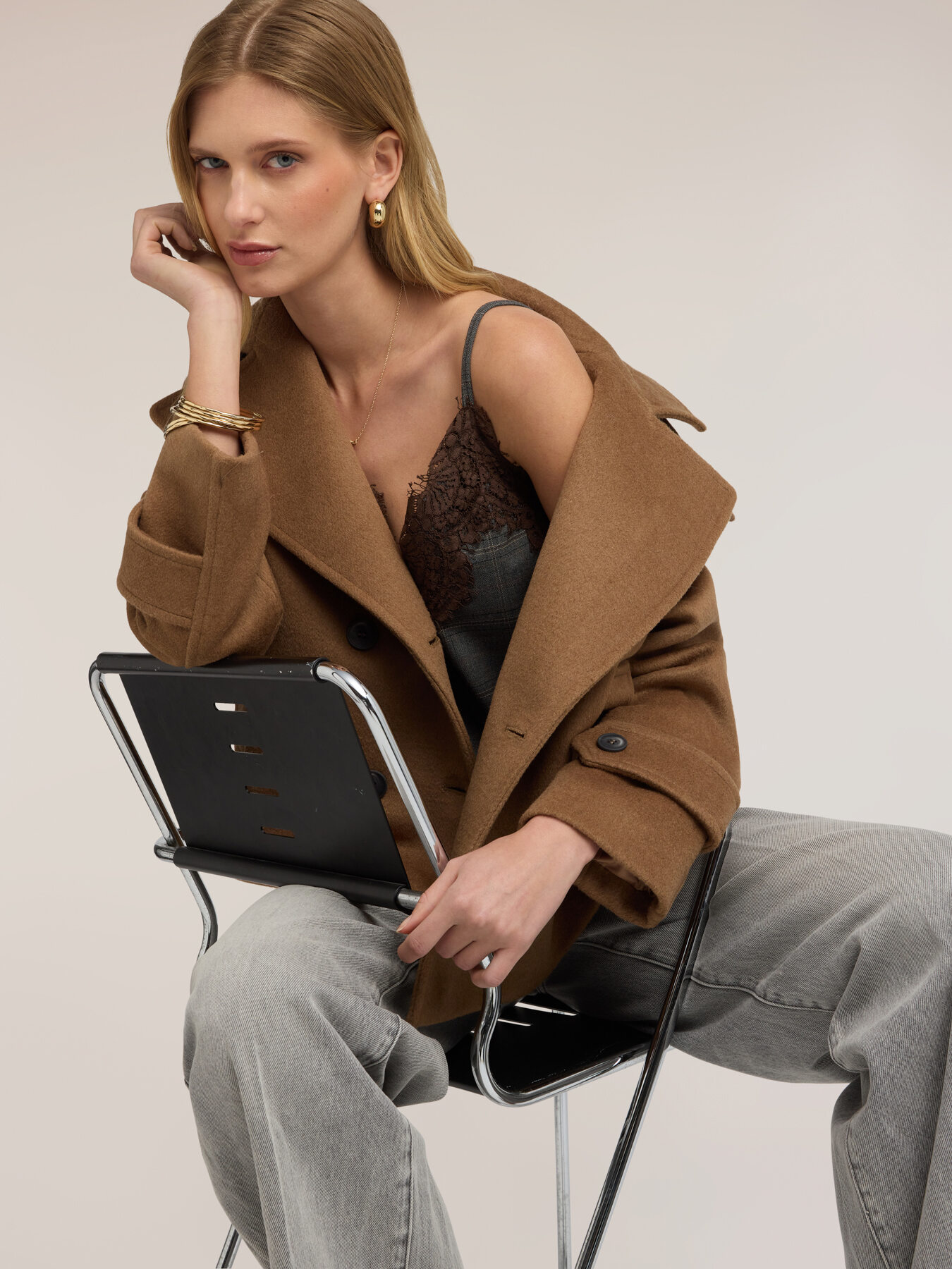 Double-breasted coat in wool blend cloth image number 0