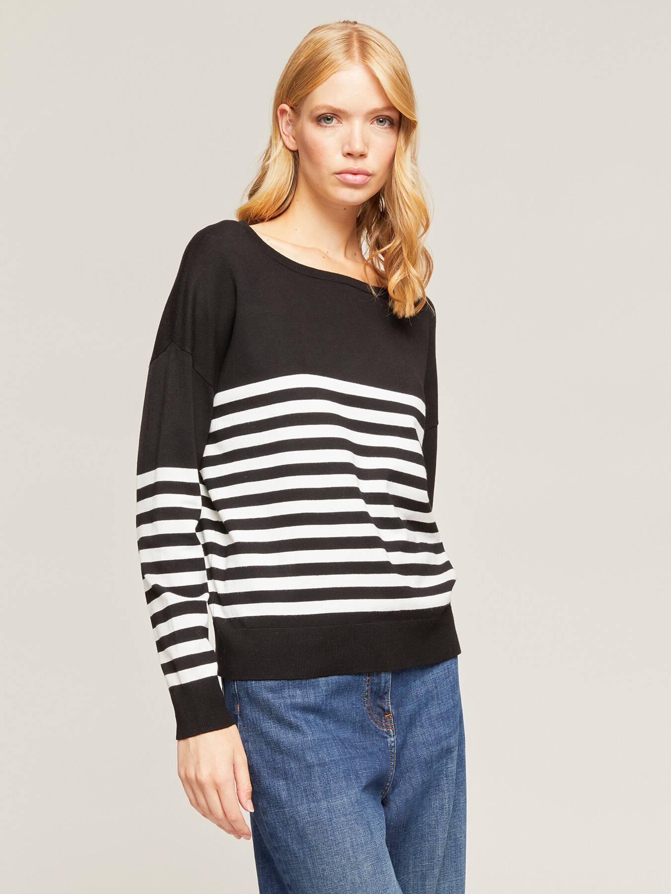 Jersey con cenefas en jacquard image number 0