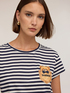 Gestreiftes T-Shirt mit Patch image number 3