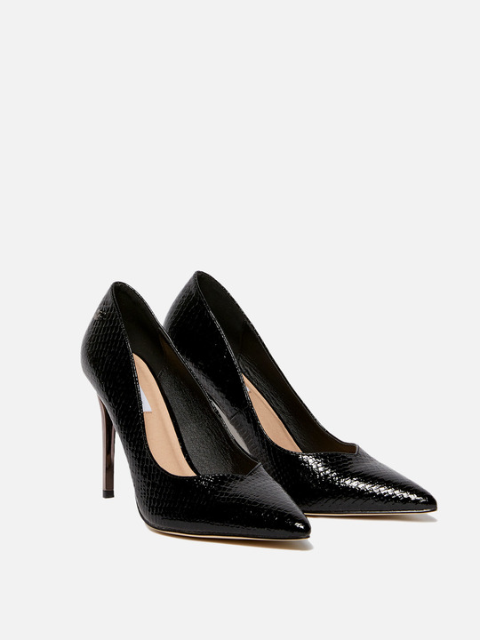 mizuno trekking shoes