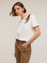 T-shirt con patch ricamato image number 0