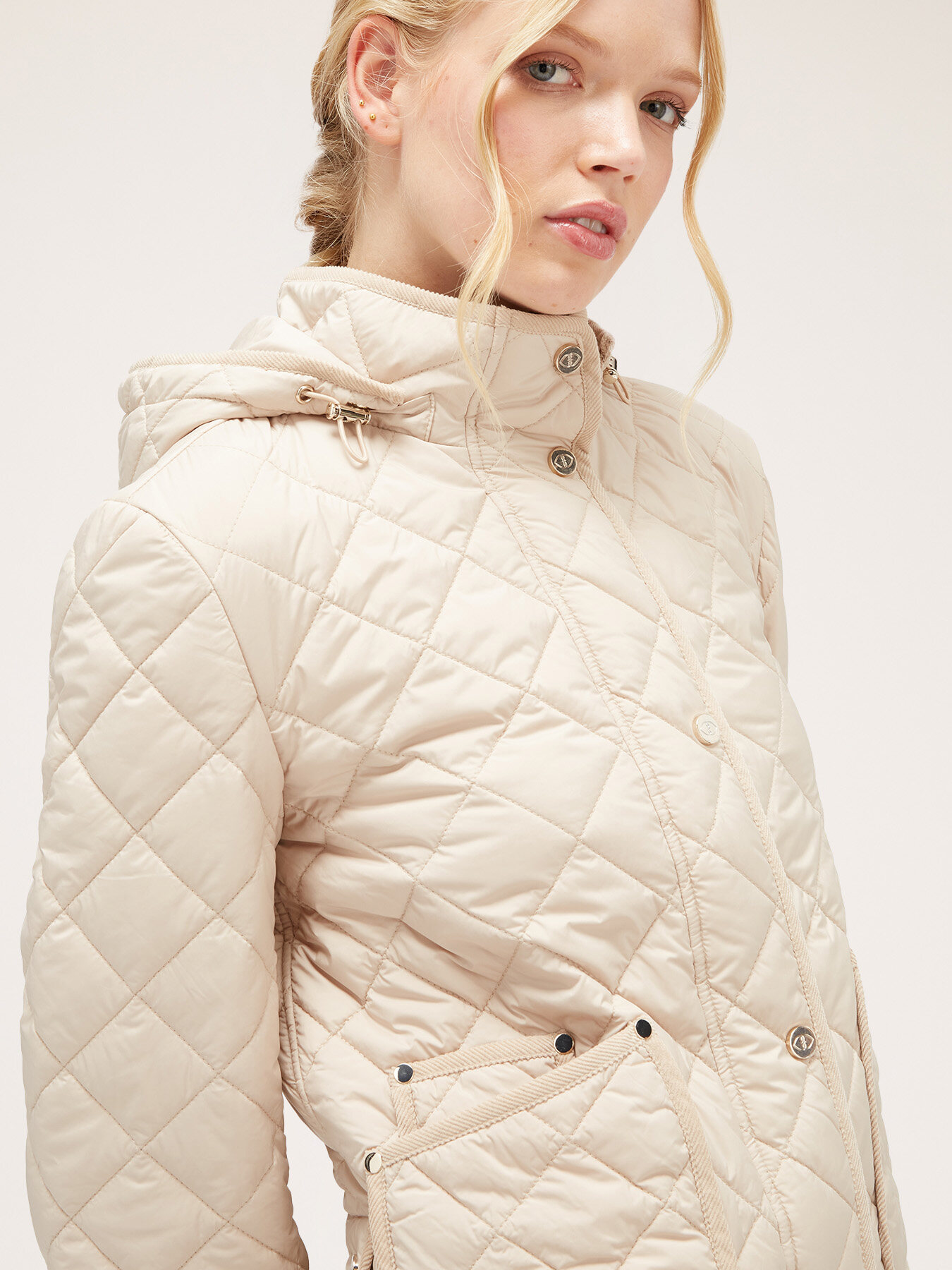 Steppjacke mit Kapuze image number 2