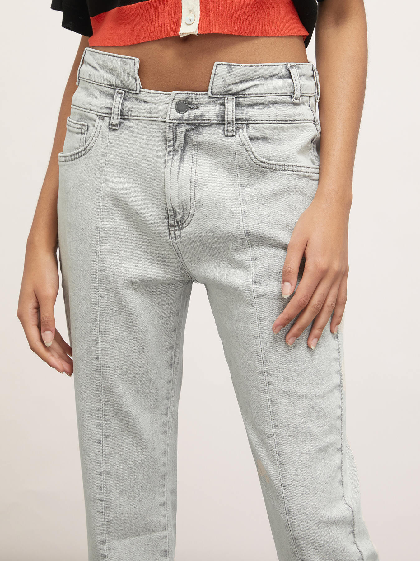 Jean coupe straight ceinture fa&ccedil;onn&eacute;e image number 2