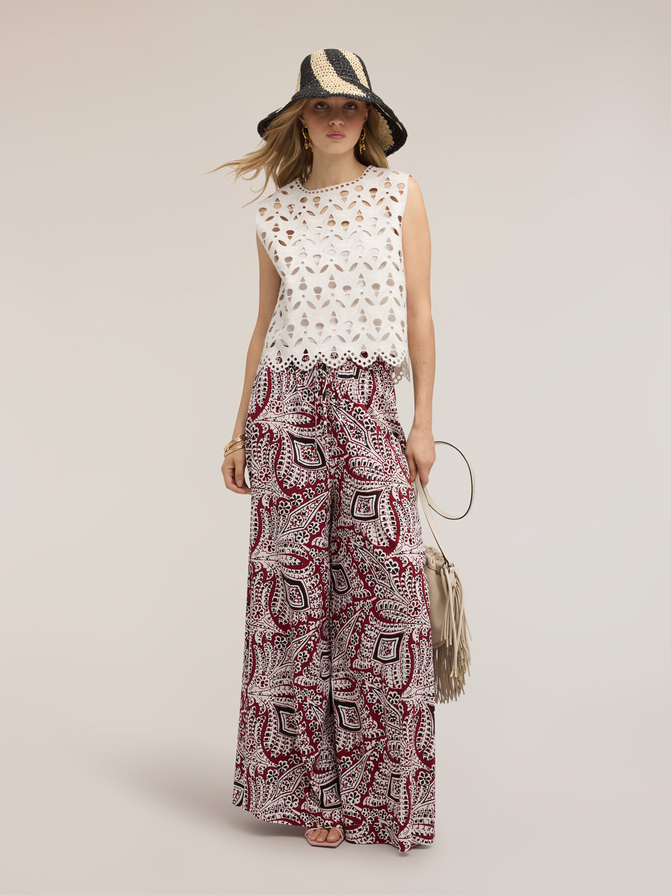 Pantalones palazzo con estampado image number 0