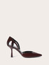 Patent leather pumps with cut-out image number 1