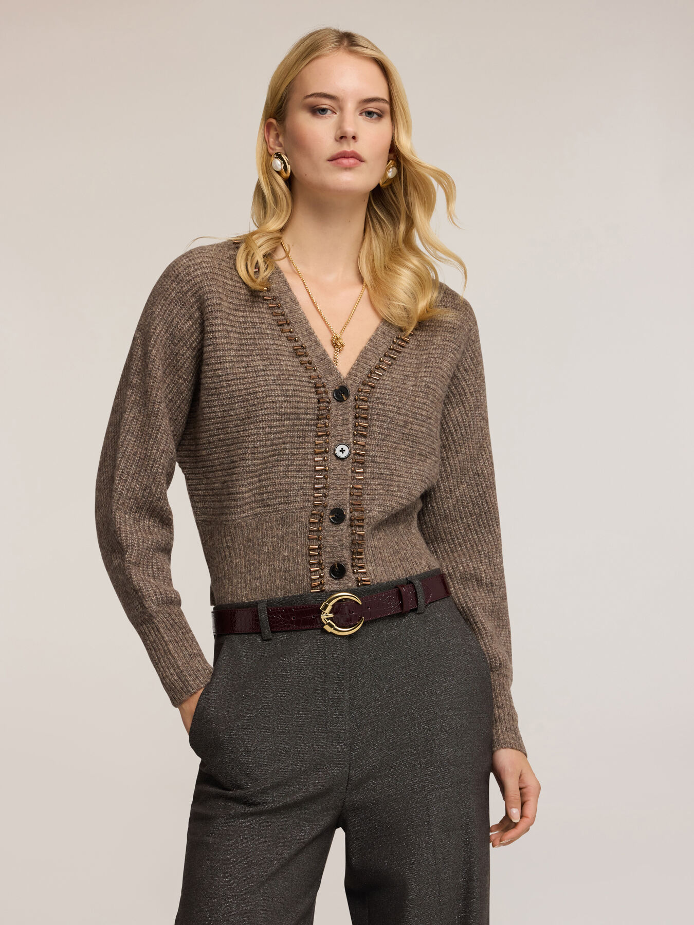 Cardigan in maglia misto mohair con pietre image number 2
