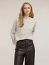 Rollkragenpullover aus Viskosemischung mit Pailletten image number 0