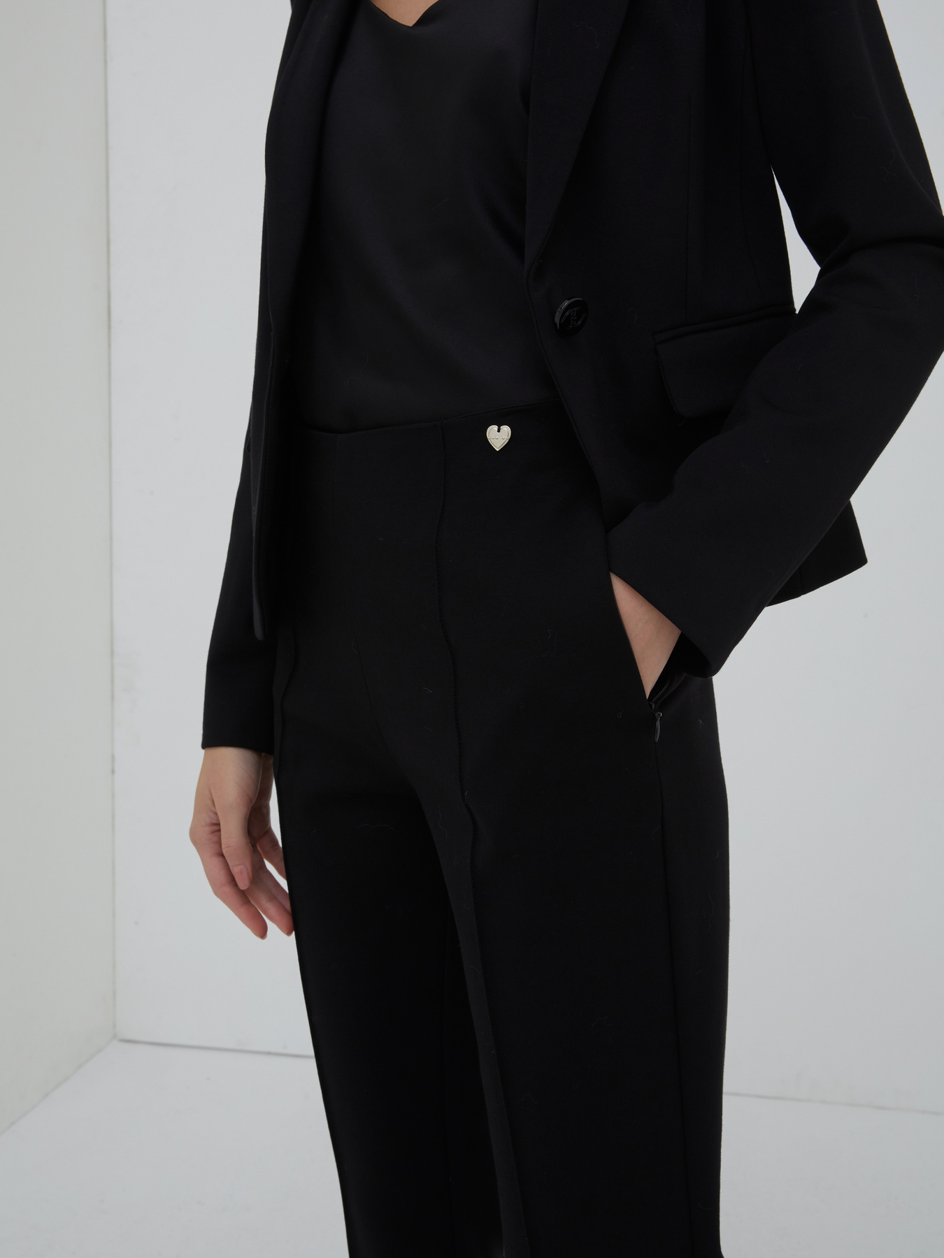 Pantaloni regular in punto milano image number 2