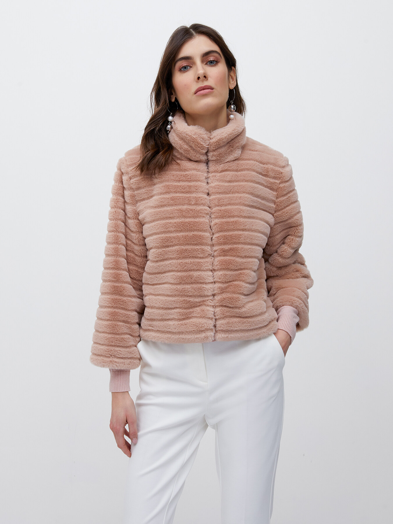 Cappa effetto pelliccia image number 2