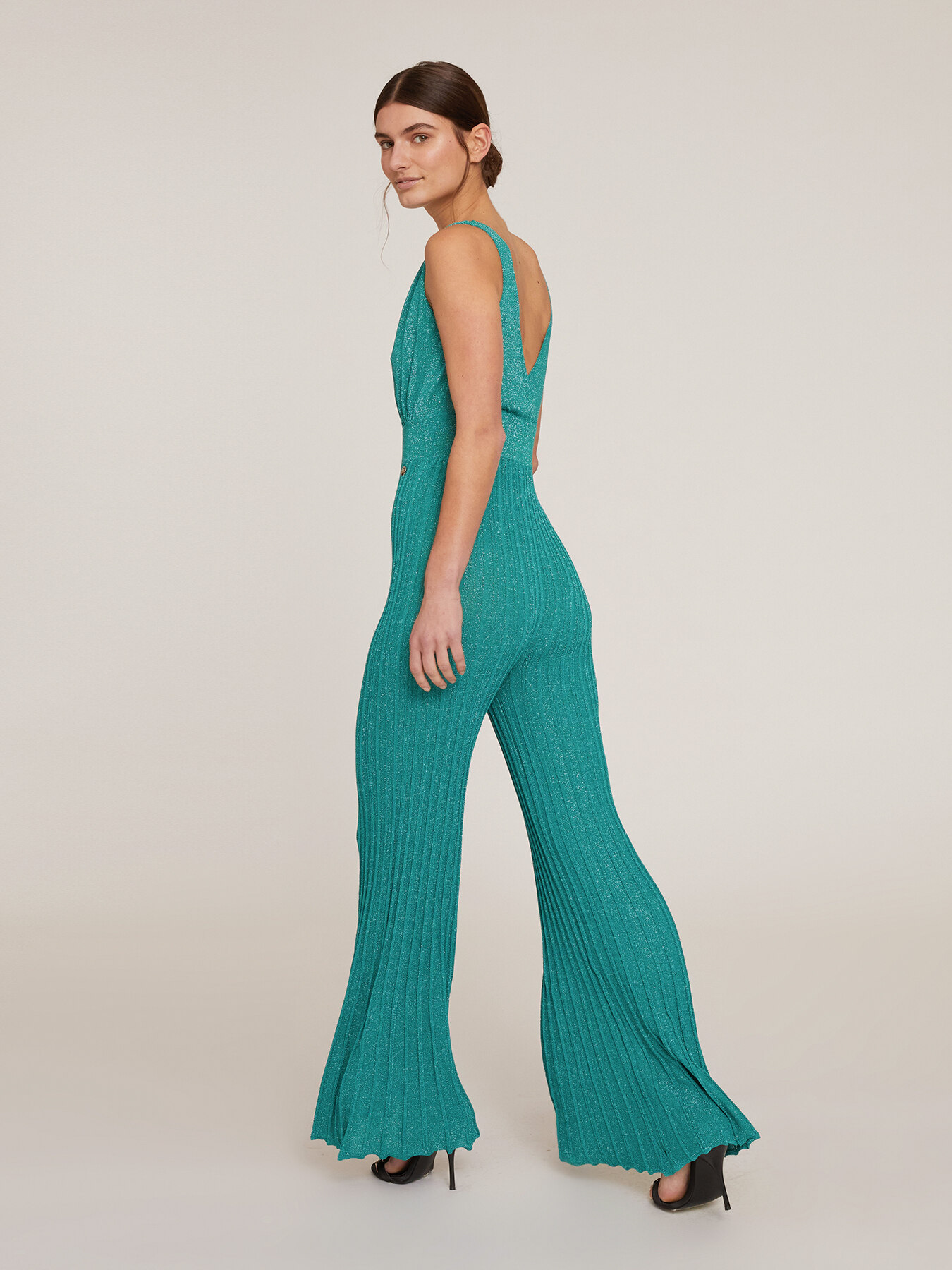 Tuta lunga pliss&eacute; image number 1