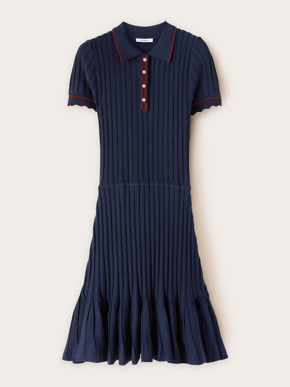 Kurzes Kleid aus Rippstrick