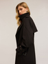 Doppelreihiger Trenchcoat aus technischem Gewebe image number 3