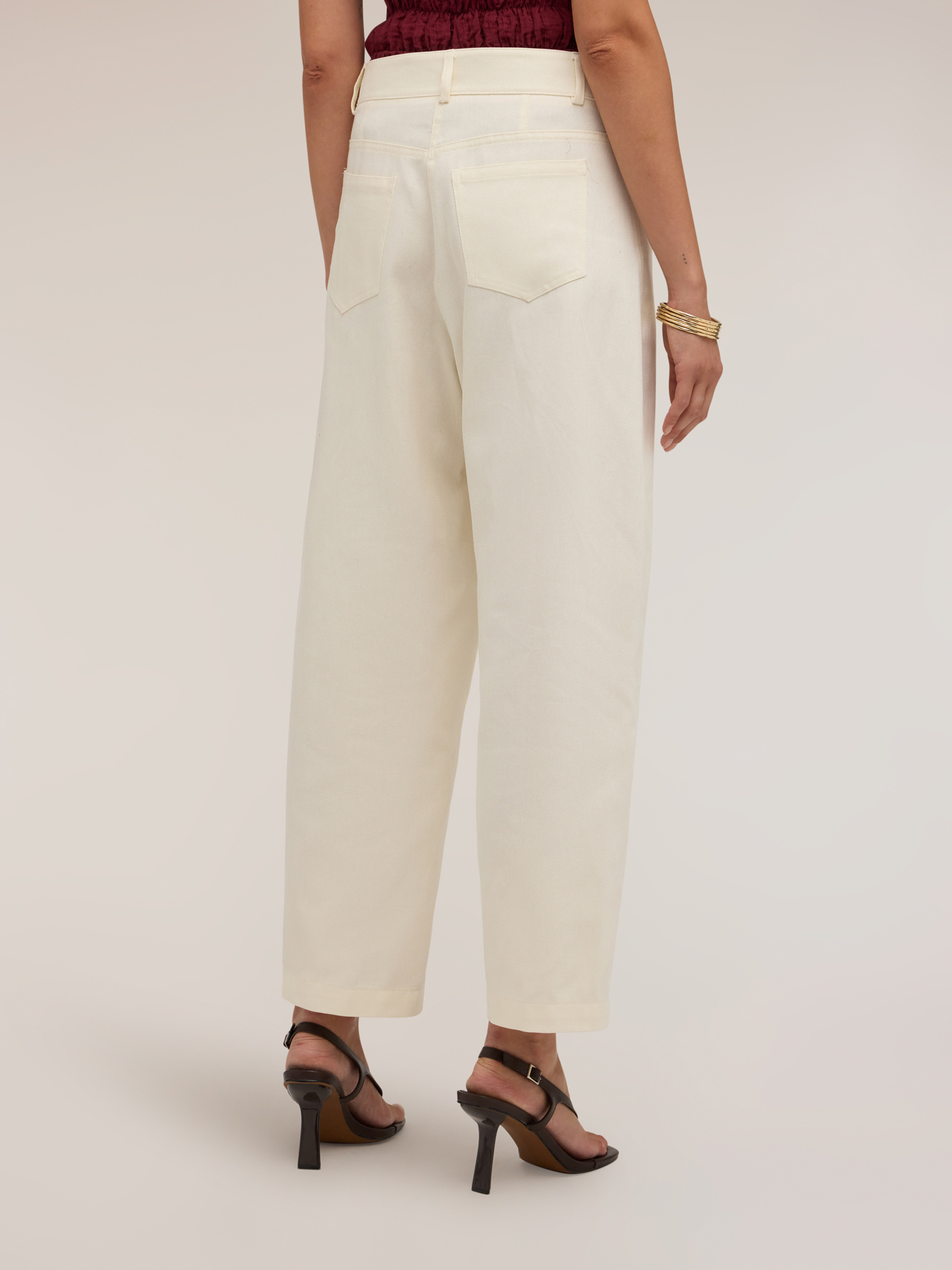 Cropped barrel leg pants in cotton drill image number 1