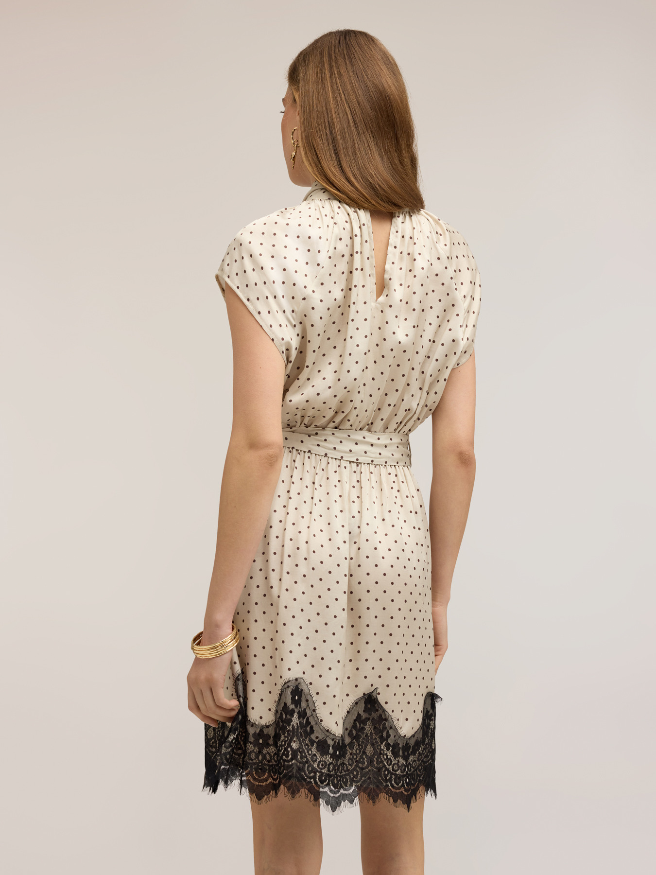 Robe en satin &agrave; pois avec dentelle image number 1