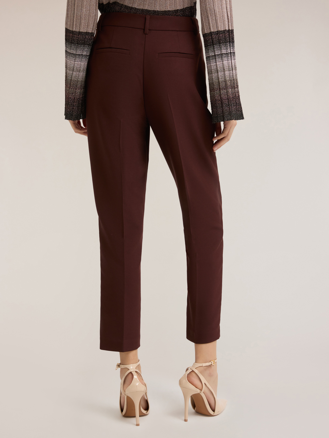 Pantaloni regular con piega stirata image number 1