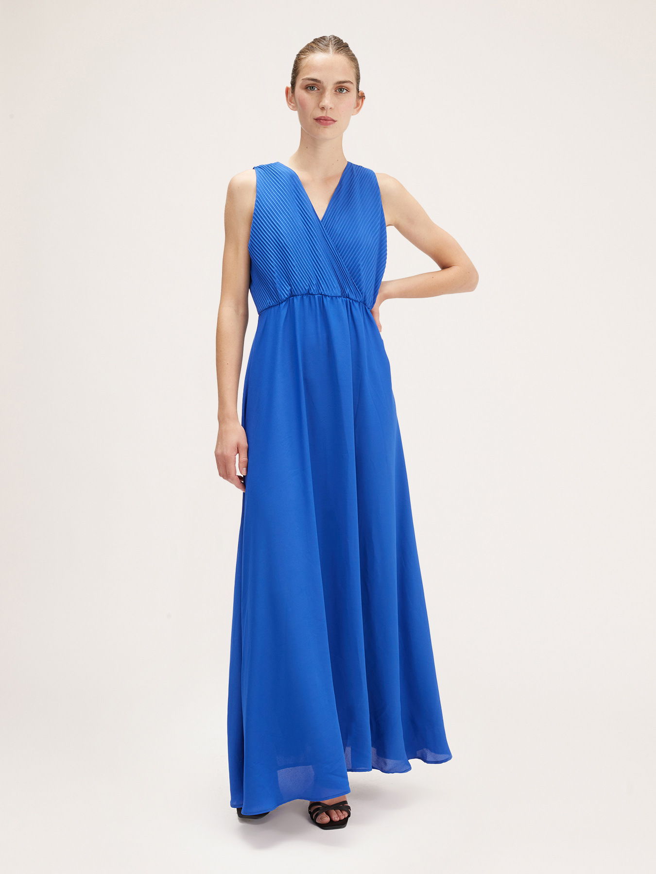Long dress with pleated bodice image number 0