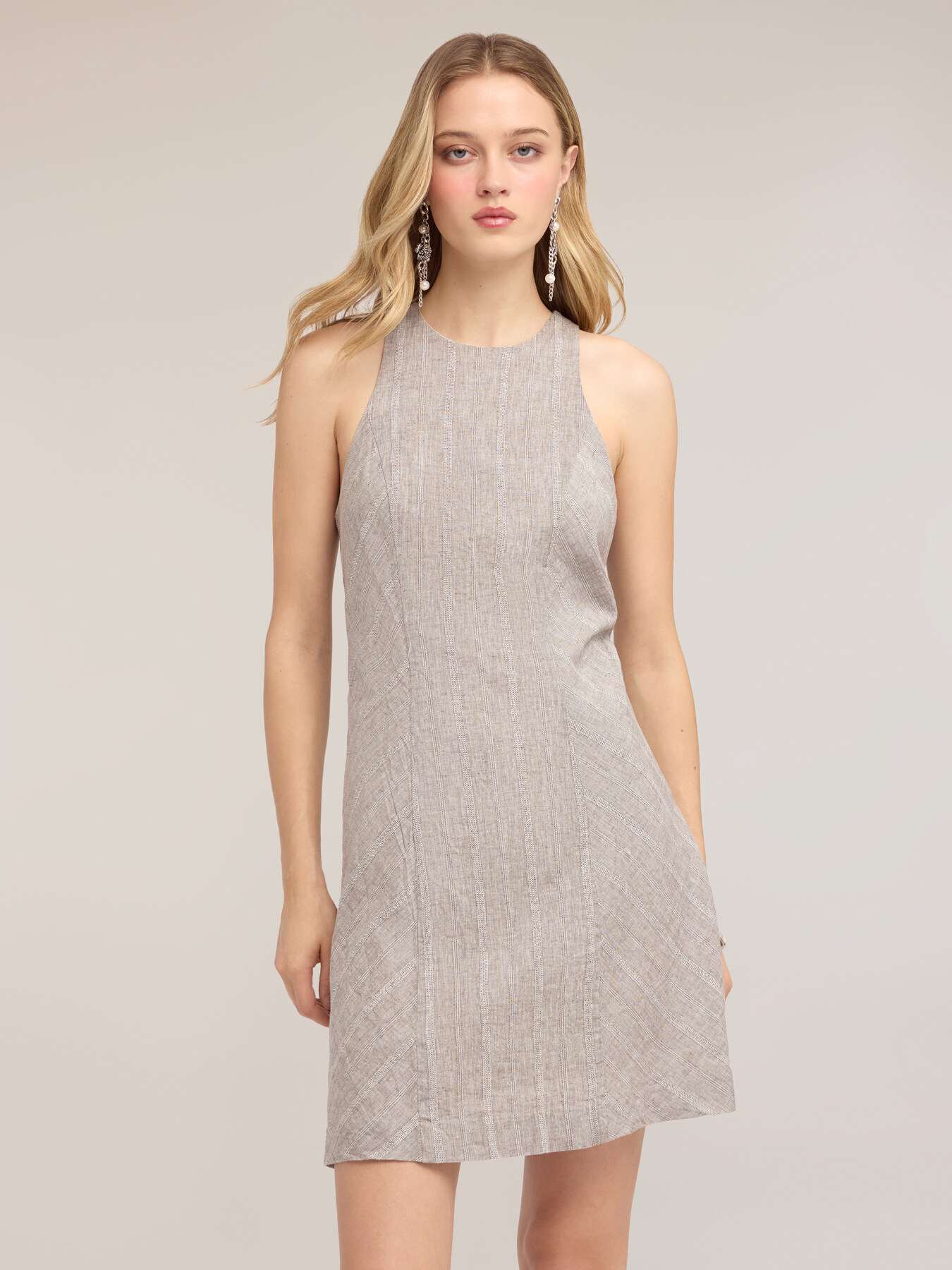 Short dress in yarn-dyed linen blend image number 2