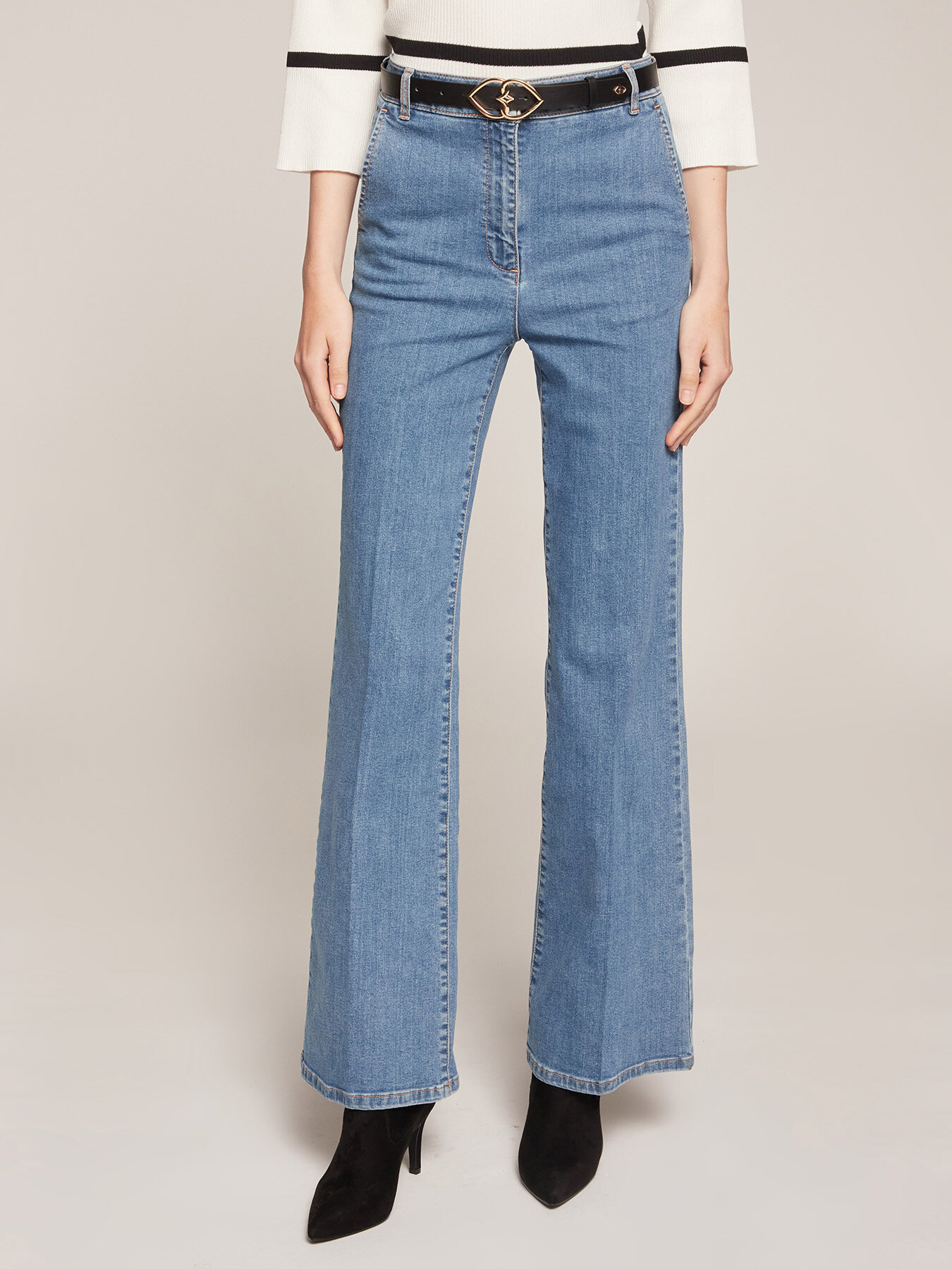 Jeans gamba larga image number 2