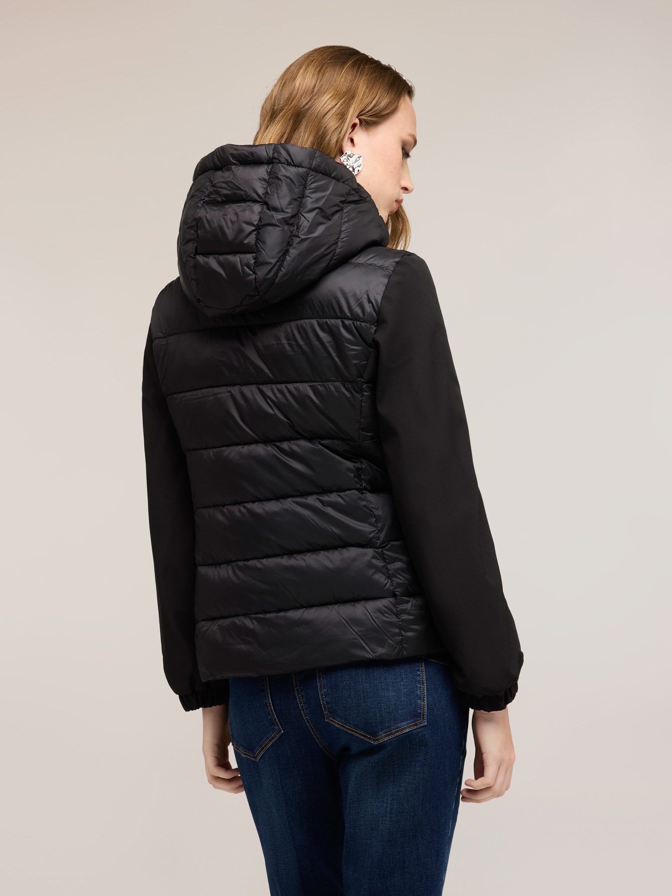 Leichte Daunenjacke aus zwei Materialien image number 1