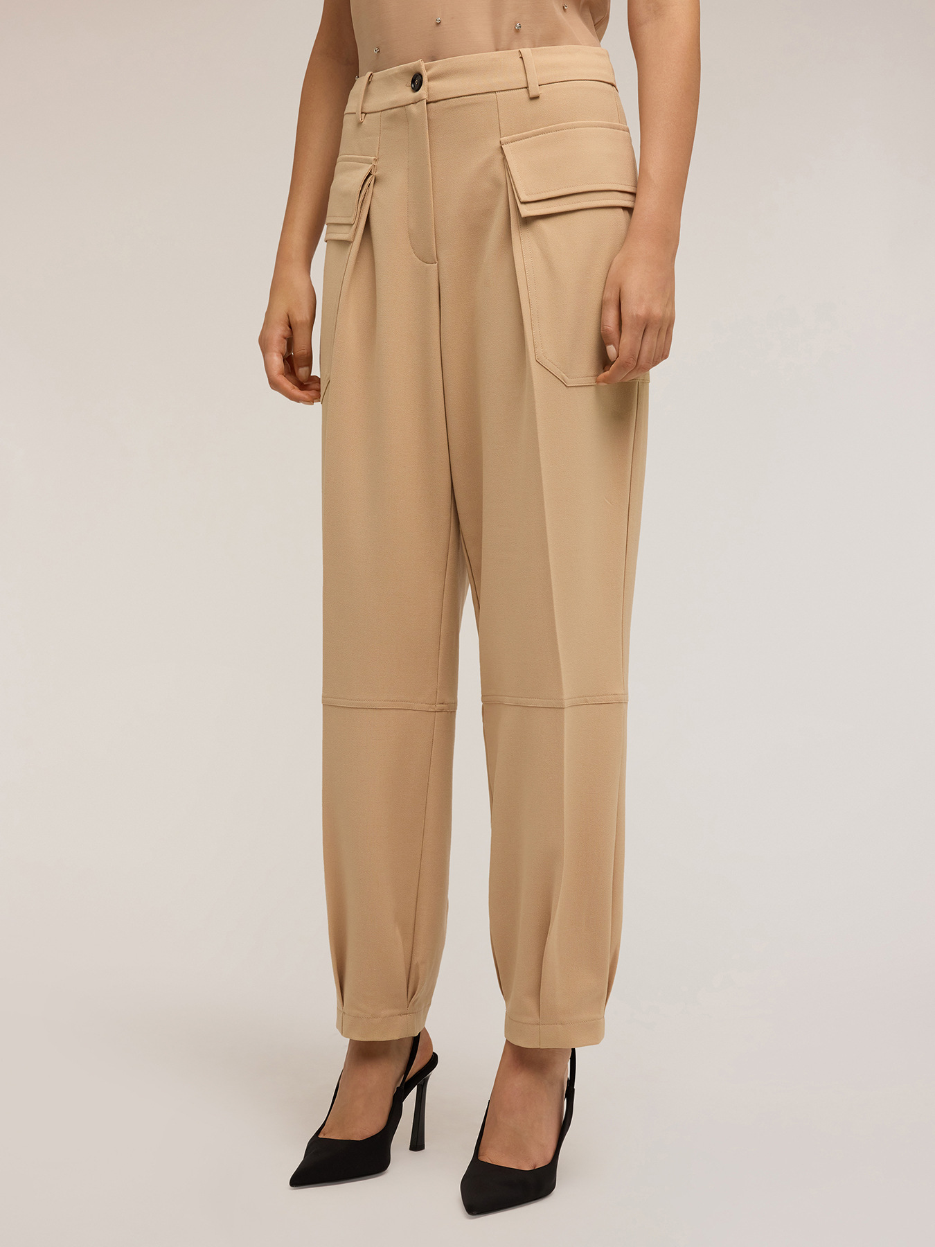 Pantalon cargo en tissu fluide image number 3