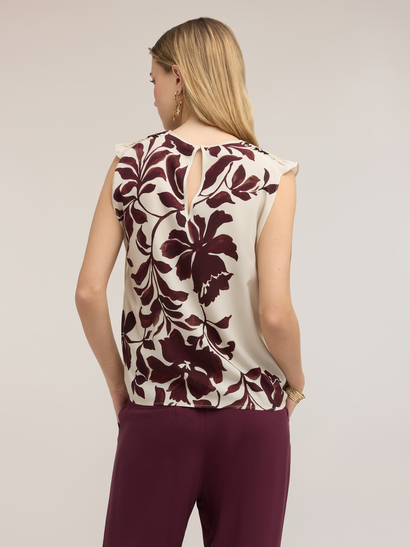 Viscose top with floral print image number 1