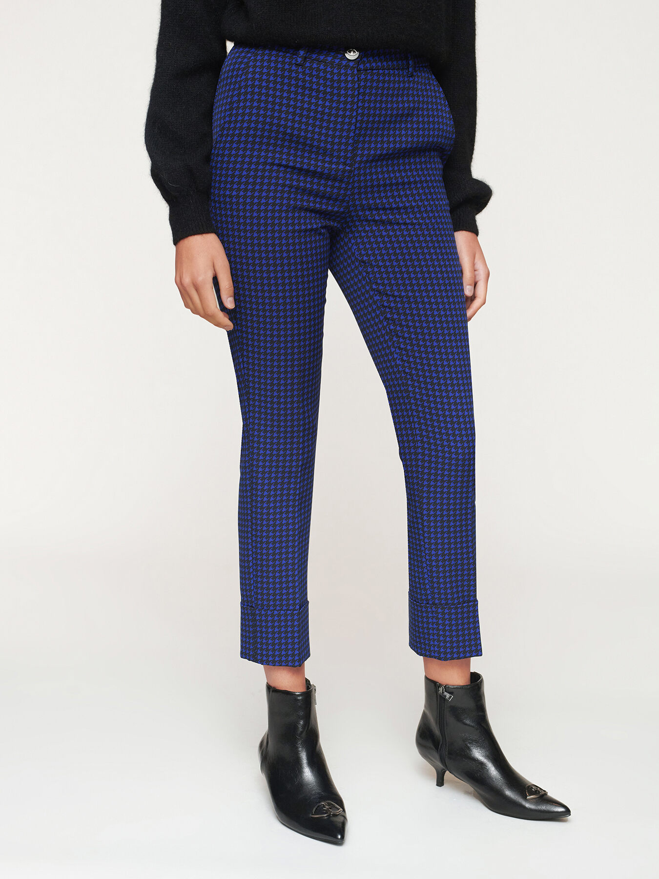 Houndstooth pattern stovepipe trousers image number 0