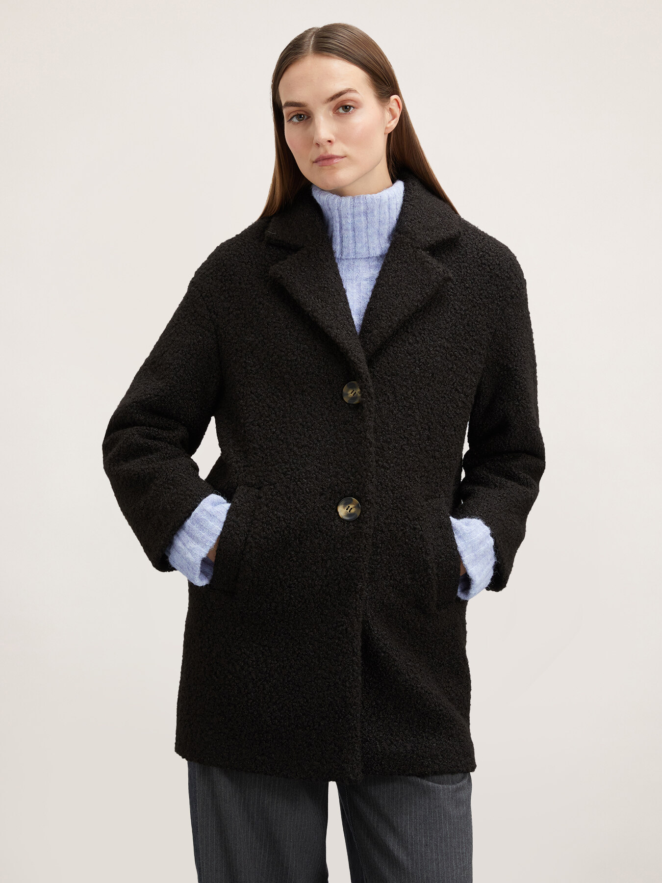 Einreihiger Boucl&eacute;-Mantel aus Wollmischgewebe image number 0