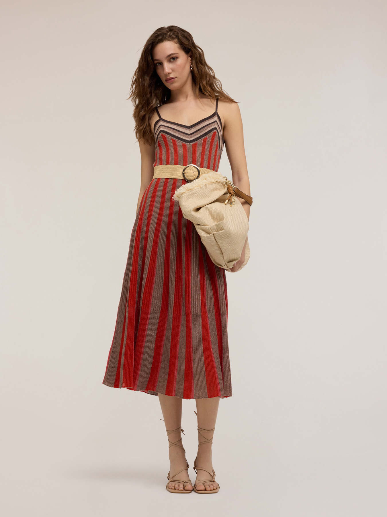 Robe &eacute;vas&eacute;e en maille lurex &agrave; rayures image number 0