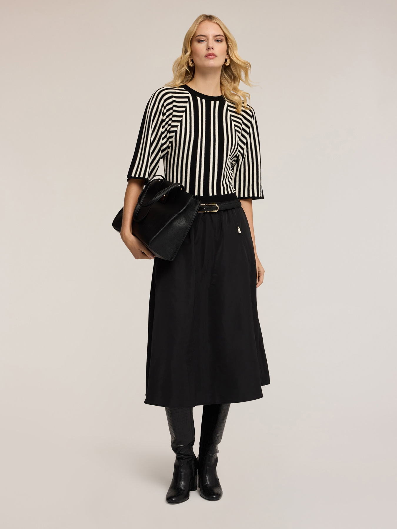 Flared taffeta skirt image number 0