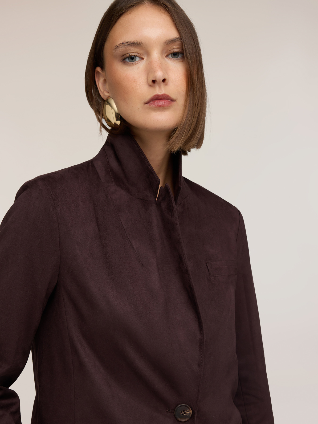 Blazer une boutonni&egrave;re &agrave; col crant&eacute; image number 3