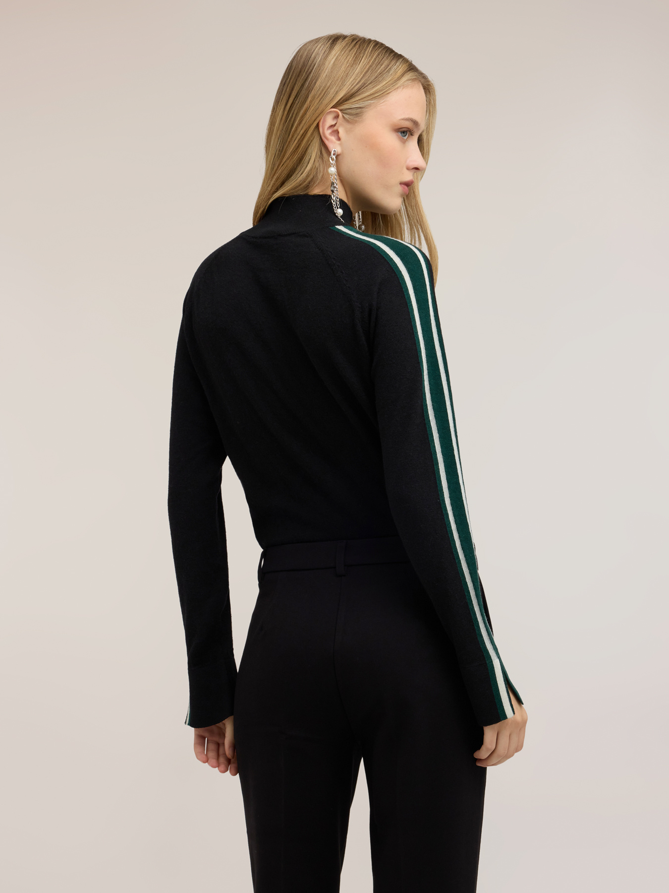 Wool-silk blend turtleneck with contrast bands image number 1