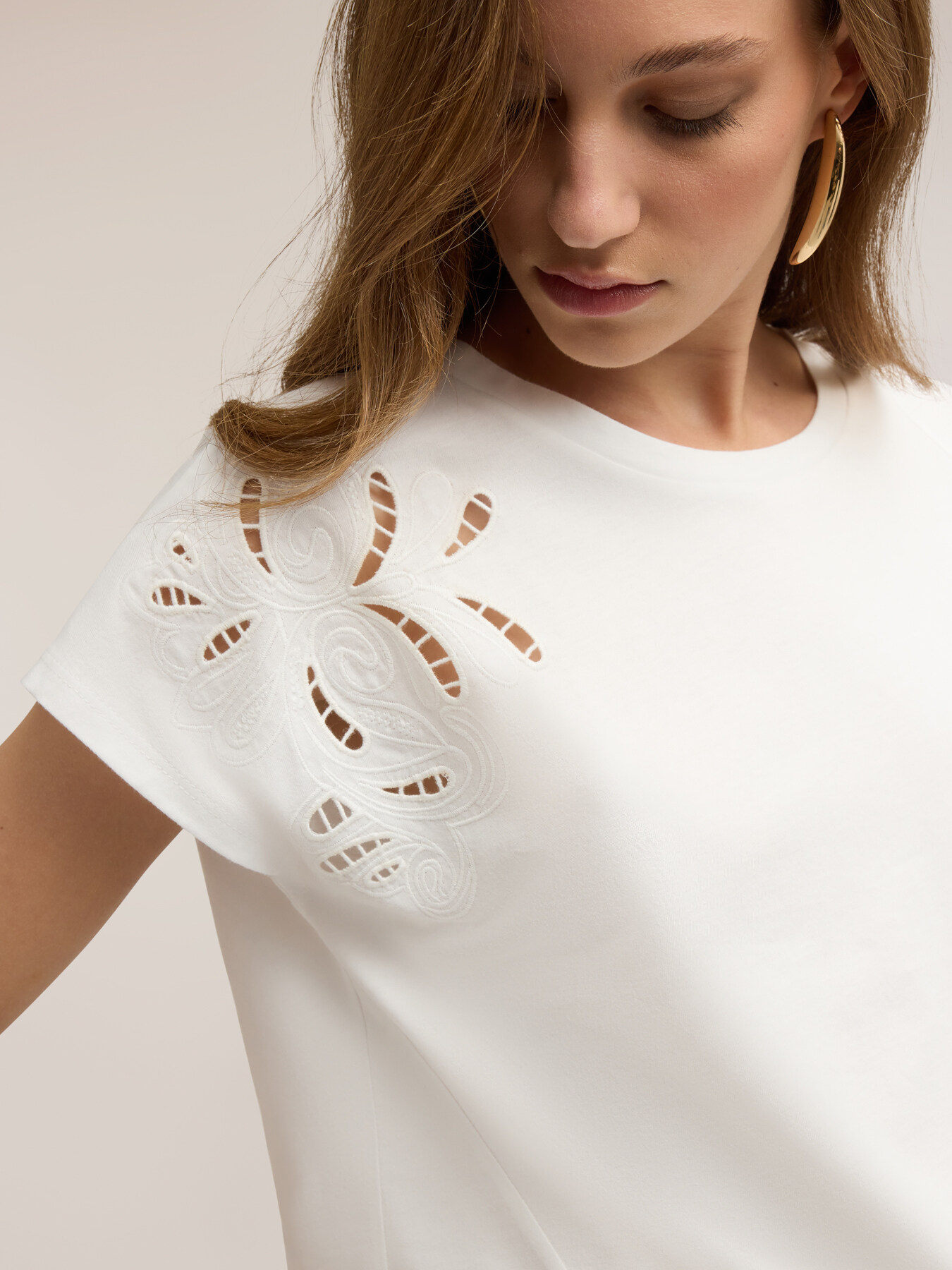 Tricou din jersey cu broderii sangallo image number 3