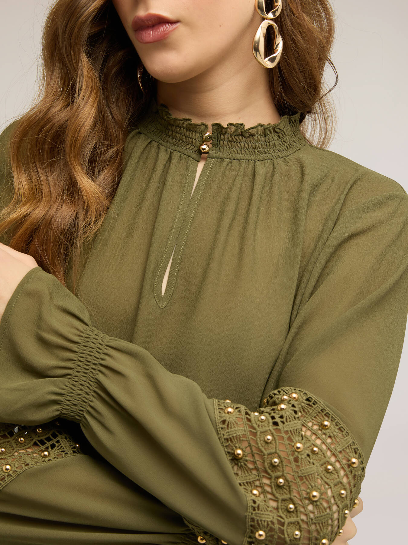 Blouse en georgette avec manches brod&eacute;es image number 3