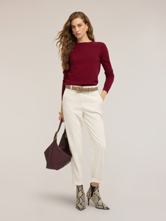 Corduroy trousers with turn-up cuffs