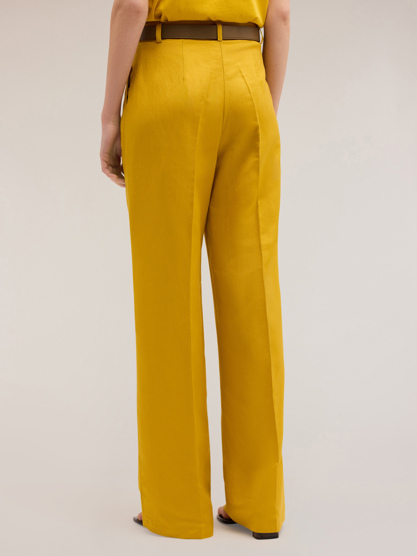 Linen viscose palazzo trousers with pleating image number 1