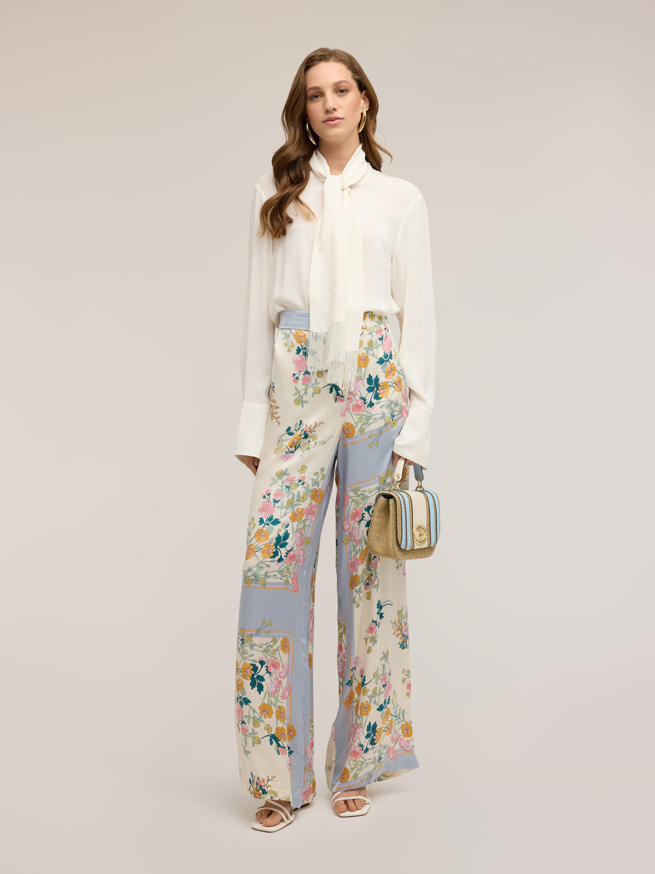 Camicia in georgette con sciarpa image number 2