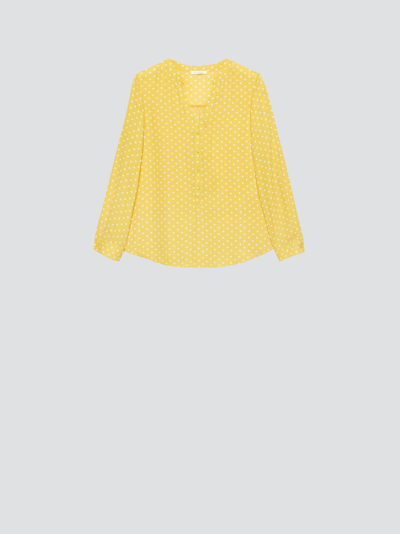 Keyhole neckline blouse with heart pattern image number 3