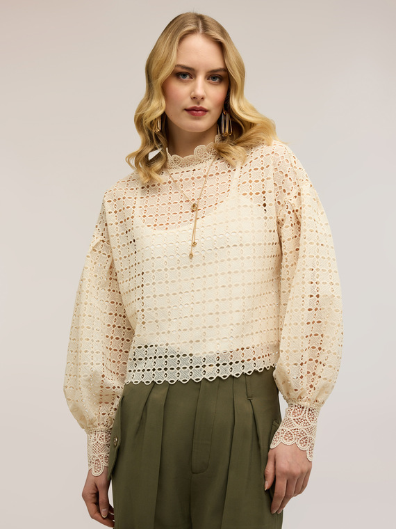Blouse in openwork broderie anglaise