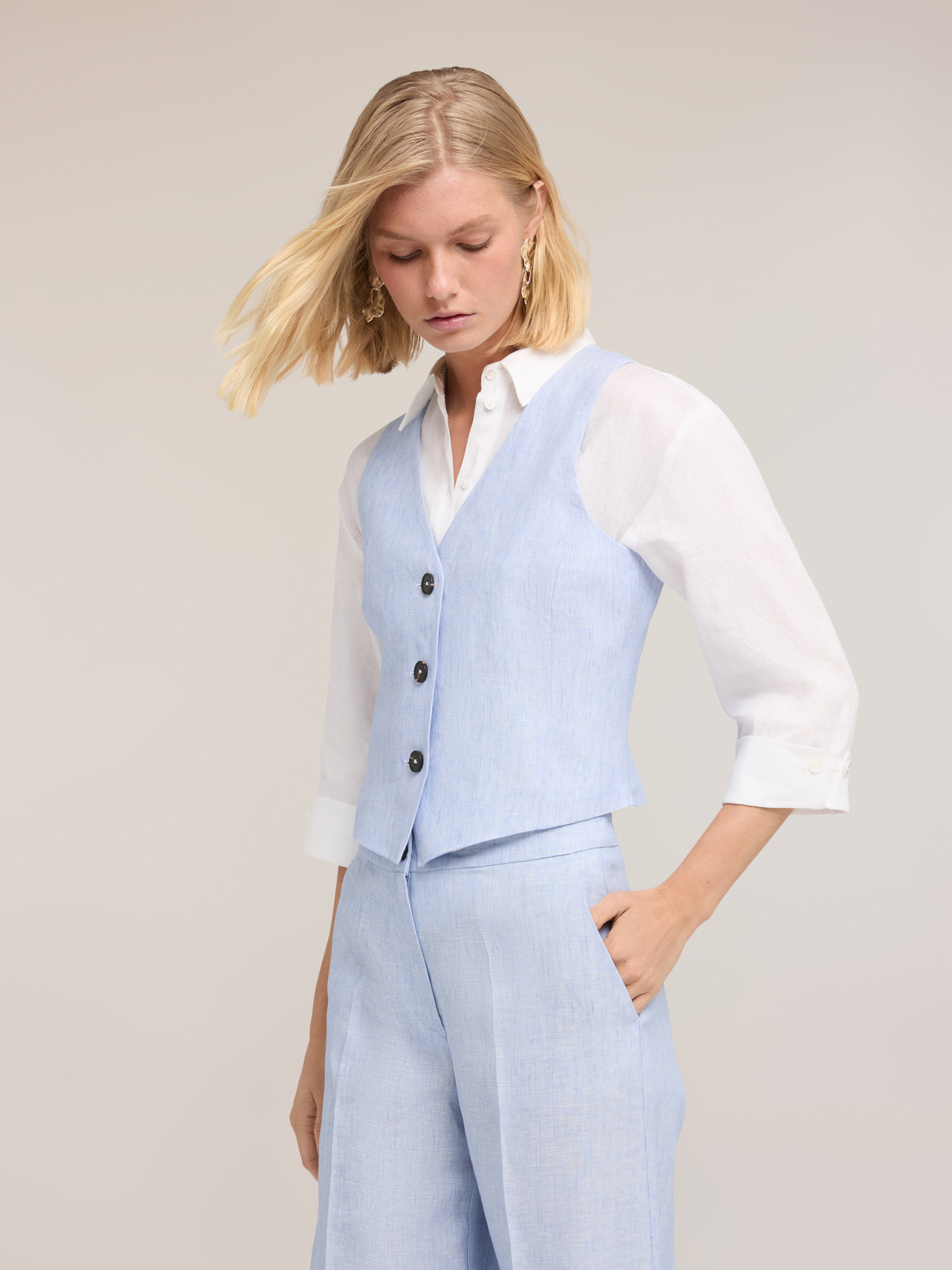 Tailored linen vest image number 0