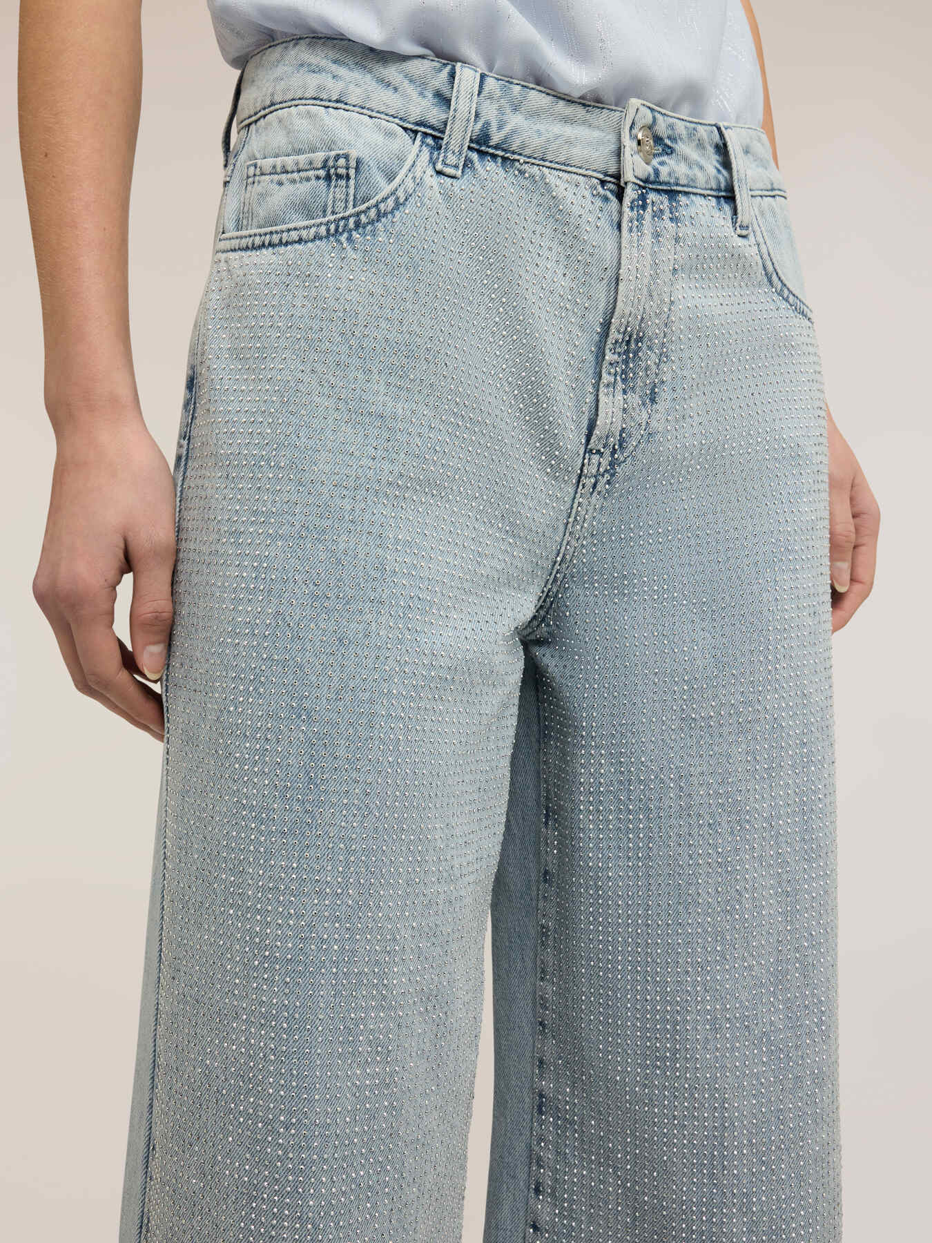 Palazzo-Jeans mit Kristallen image number 3