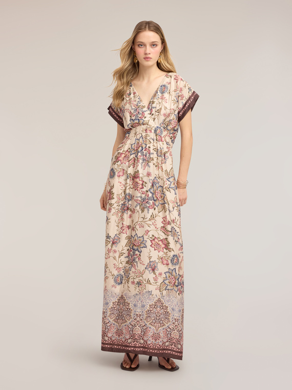 Long flare dress in satin with print