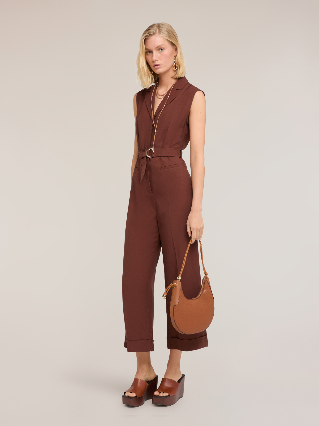 Long linen blend jumpsuit with lapels image number 3