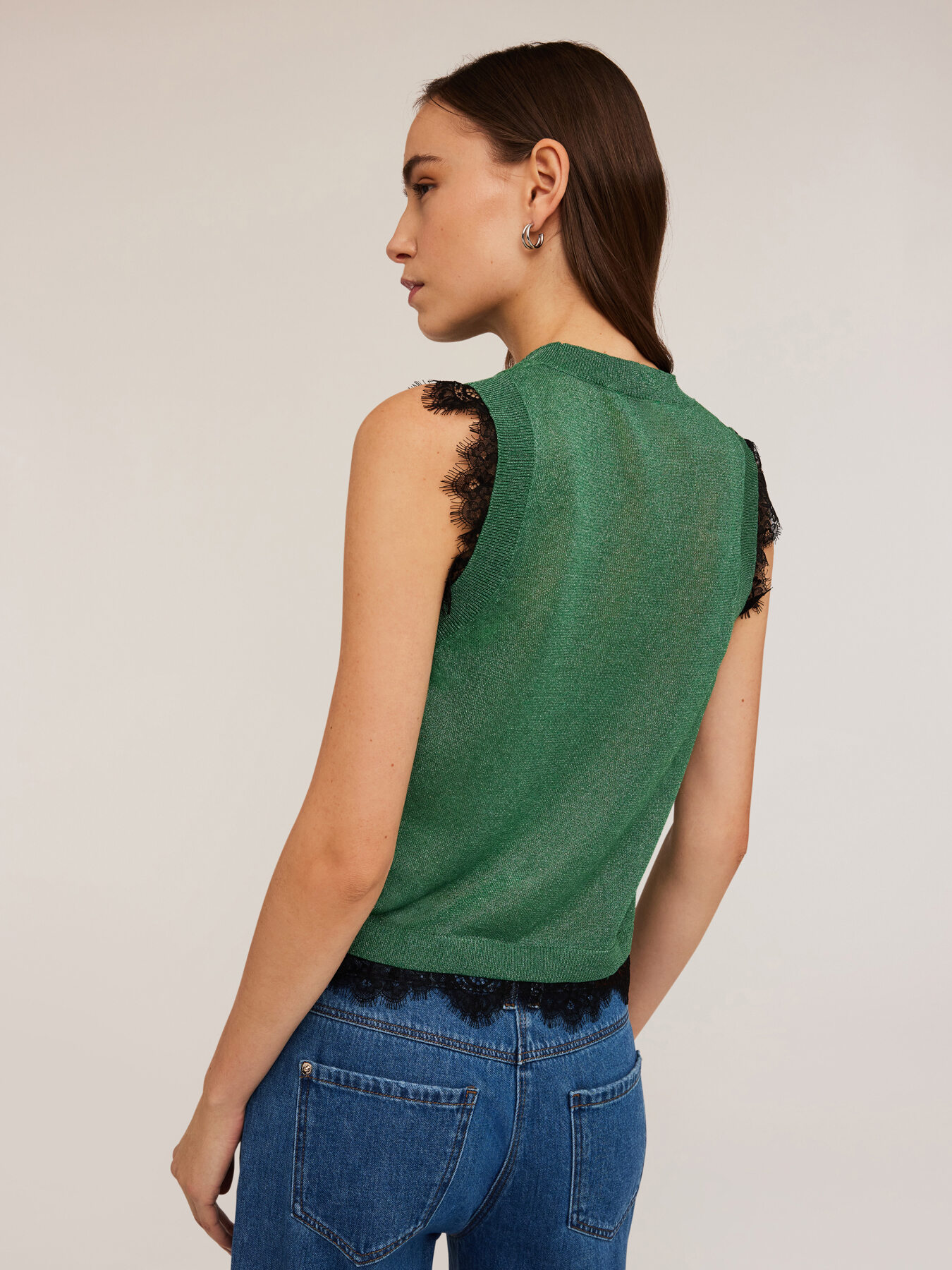 Top in maglia con bordo in pizzo image number 1