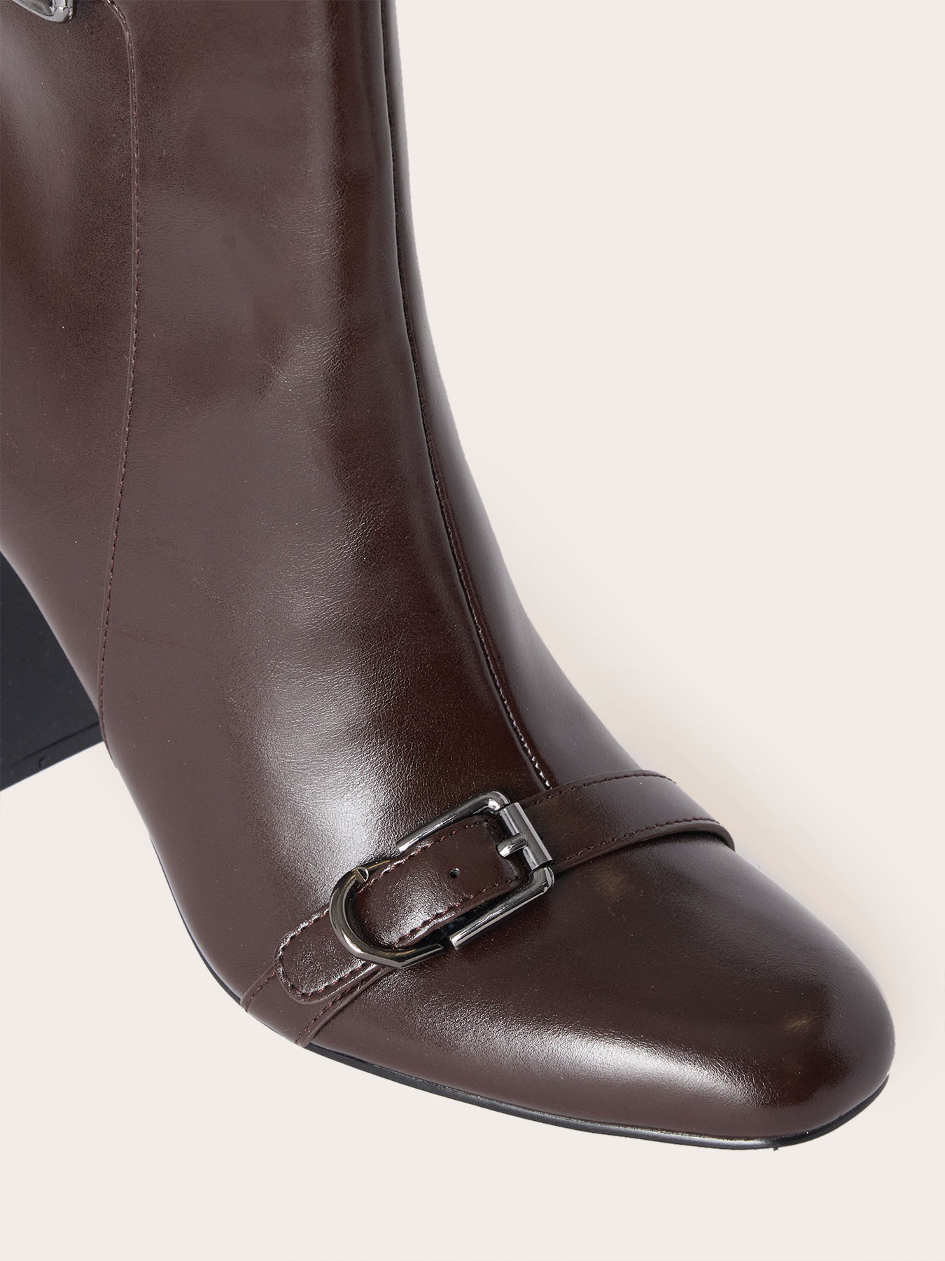 Ankle boots with block heel and buckles image number 2