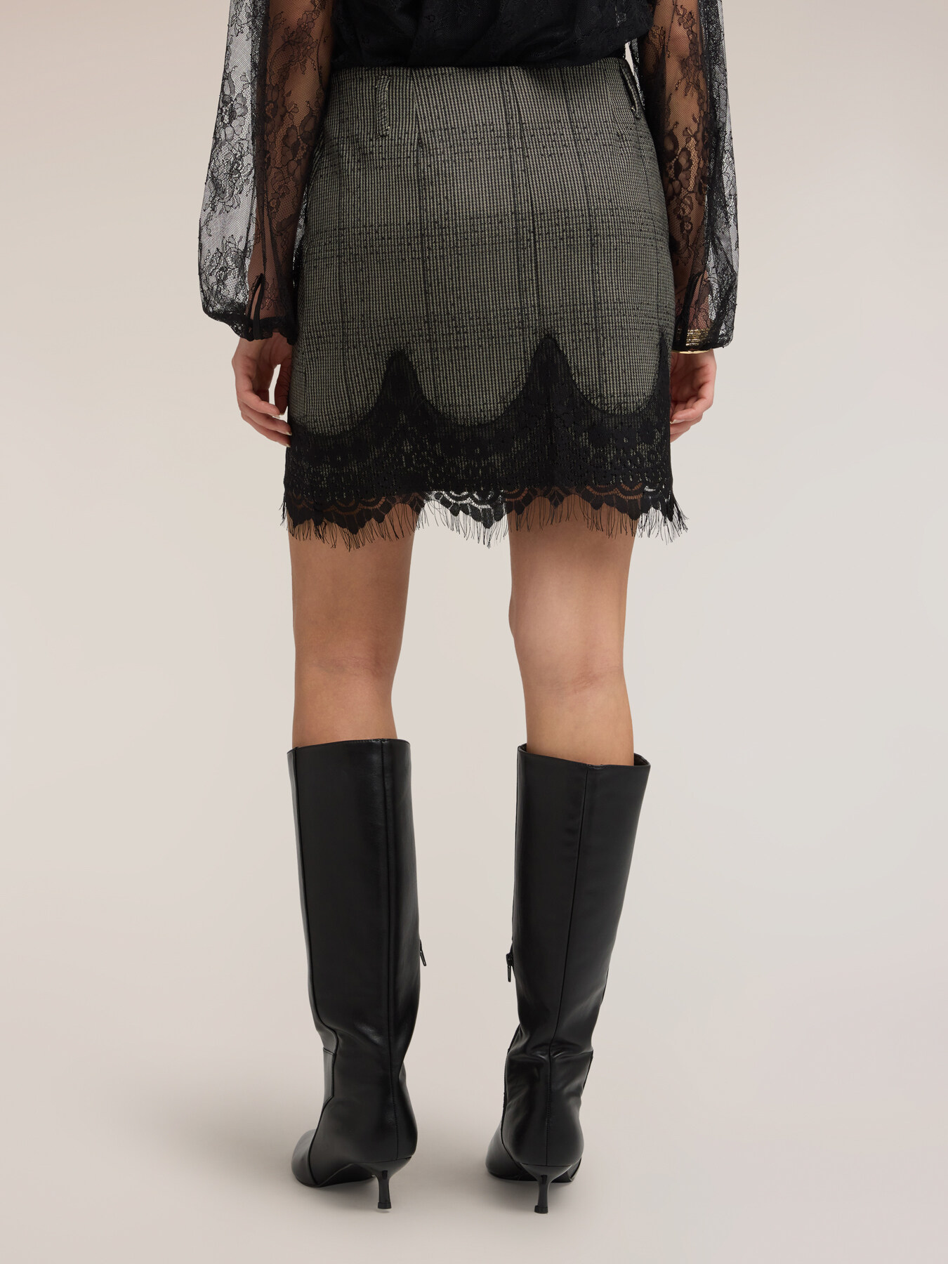 Checked miniskirt with lace flounce image number 1